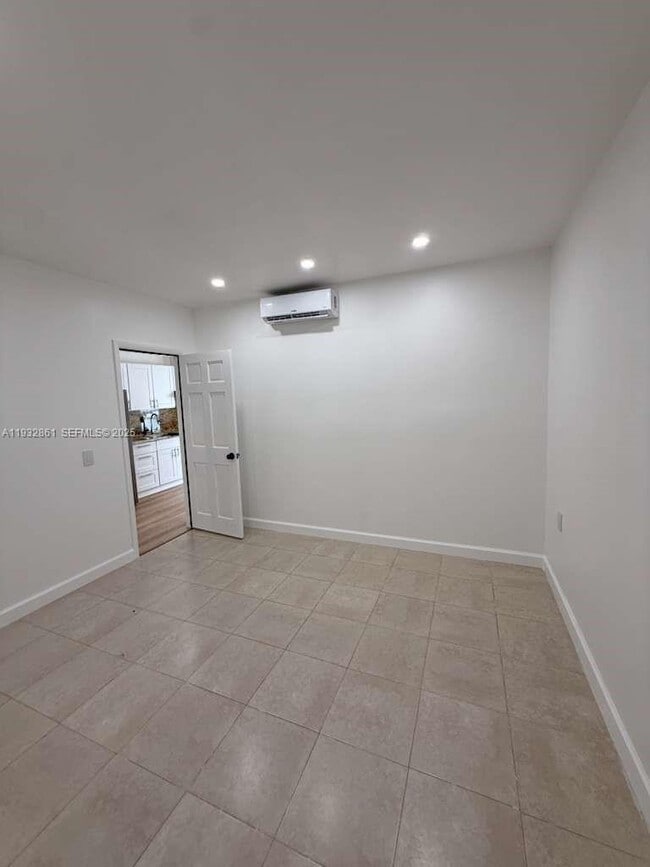 Building Photo - 25948 SW 132nd Ave