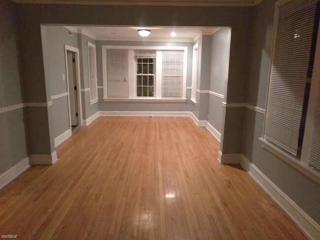 Foto del edificio - 6930 S Talman Ave