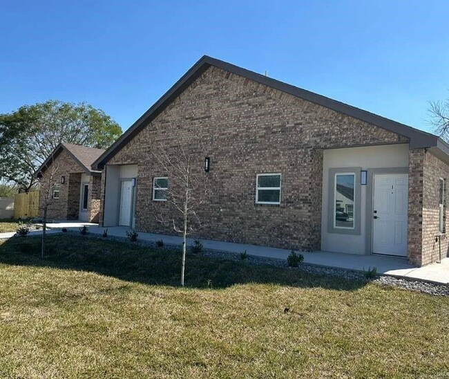 Building Photo - 3608 Paola St