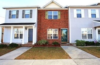 Building Photo - 208 Meadowbrook Ln