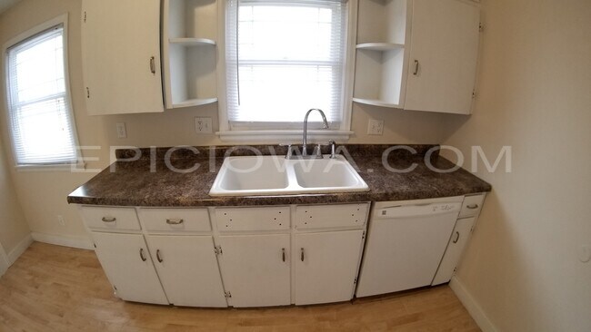 Foto del edificio - 1904 Williams Blvd SW