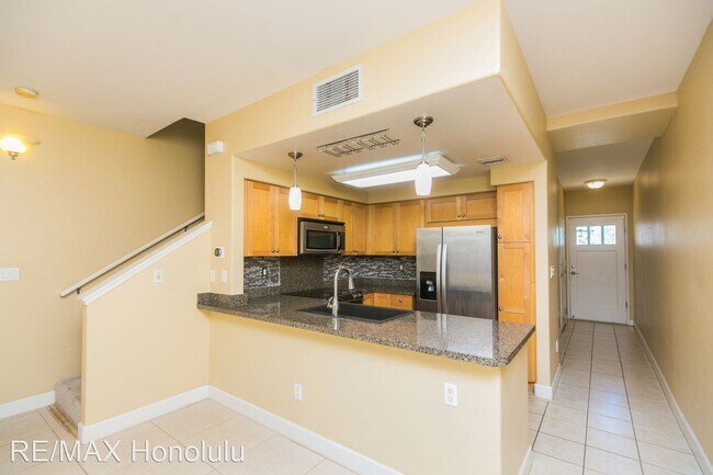 Foto del edificio - 3 br, 2.5 bath House - 92-1516 Aliinui Dr. #7