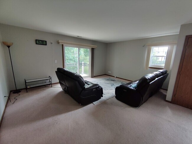 Foto del edificio - 2105 Southwind Cir
