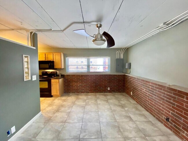 Foto del edificio - 1808 3rd Ave