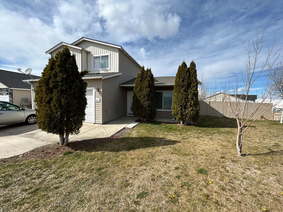 Foto principal - Beautiful Single Family Home