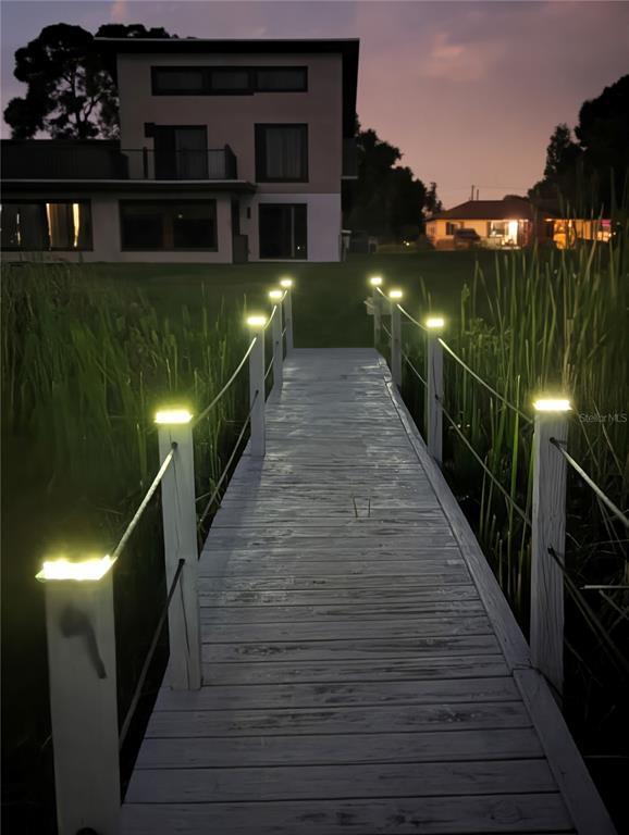 Foto del edificio - 5635 Struthers Ct