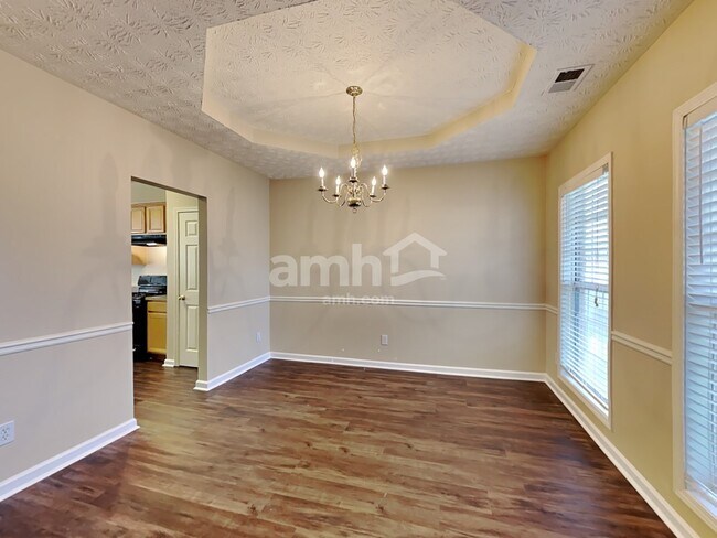 Building Photo - 732 Winbrook Drive