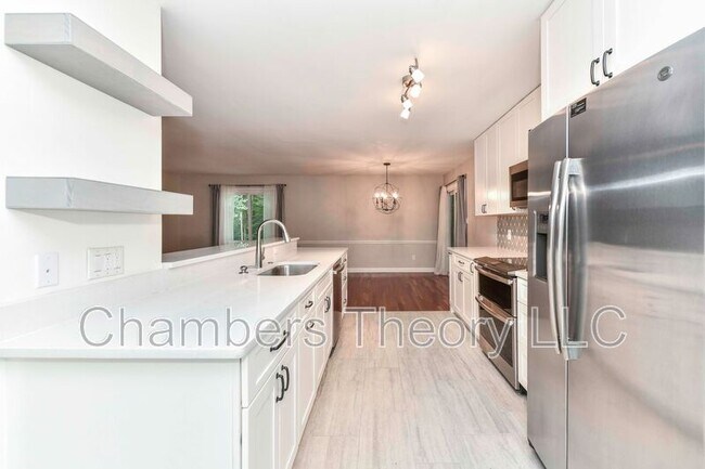 Foto del edificio - 12231 Westwood Hills Dr