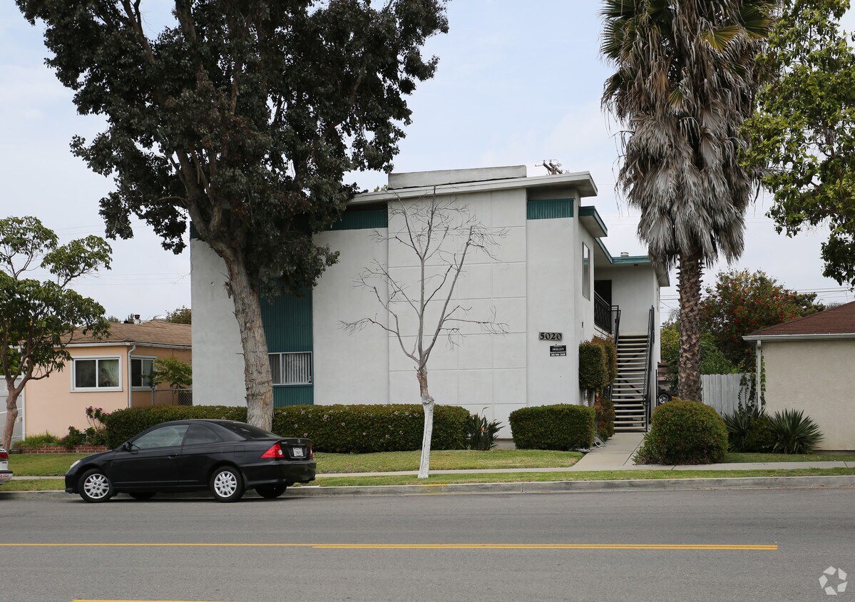 Primary Photo - 5020 Sawtelle Blvd