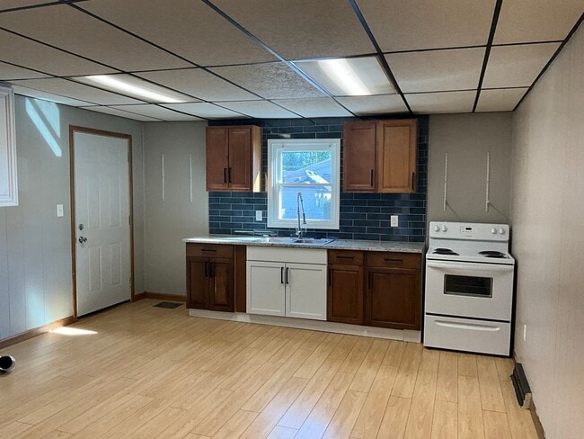 Building Photo - 233 Scioto St