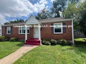 Building Photo - 1623 Coveland Dr NW