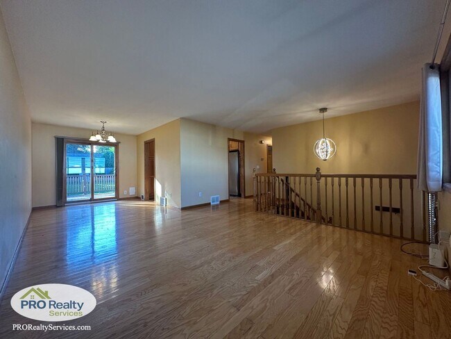 Foto del edificio - 3 Bedroom Home in Crystal