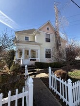 Building Photo - 1447 Ellis St