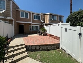 Building Photo - 14200 Polk St