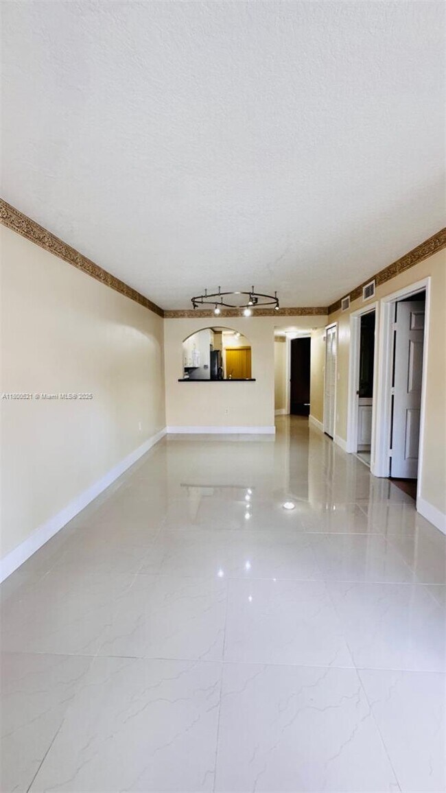 Foto del edificio - 1260 SE 31st Ct