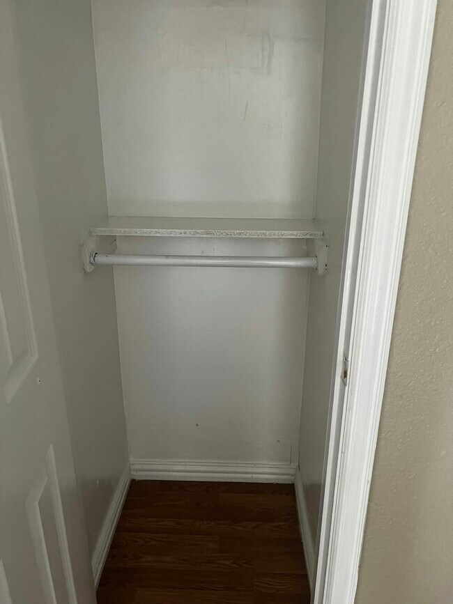 Foto del edificio - 1907 Belmont Ave