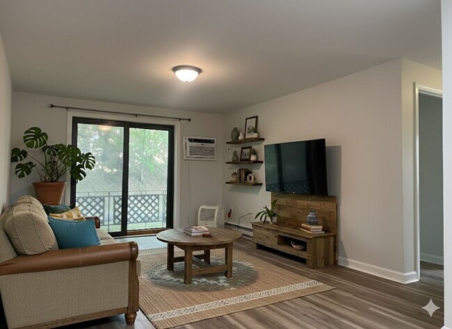 Foto del edificio - Recently updated 2 bedroom condo in charmi...