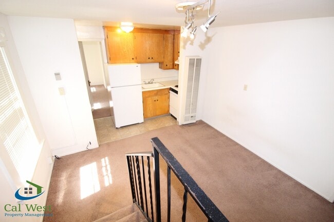 Foto del edificio - $2095 - Rose Garden Junior 1 Bedroom Apart...