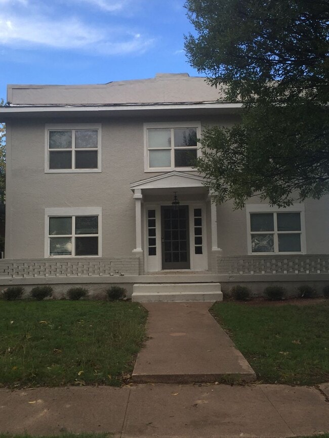Foto del edificio - Quad; 2 bedroom, 2nd floor unit