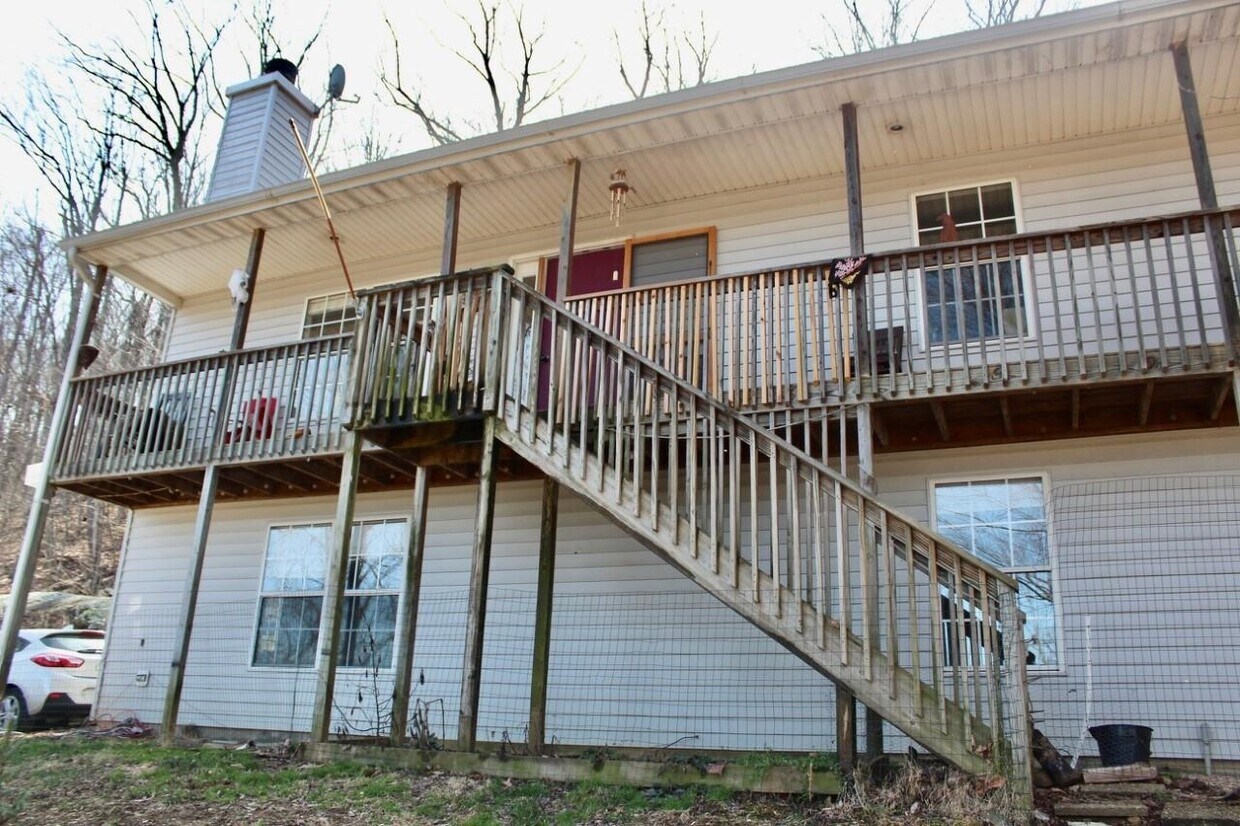 73 Pete's Pl, Stanardsville, VA 22973 House Rental in Stanardsville, VA
