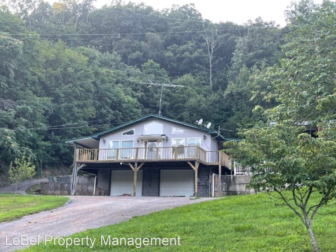 Primary Photo - 3 br, 2 bath House - 413 Lakemont Drive