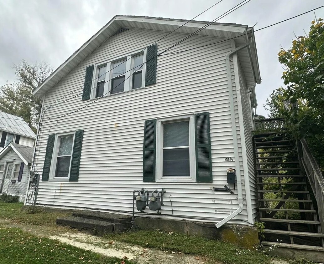 Primary Photo - 41 E Main St.