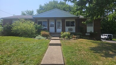 Building Photo - 3996 Vira Rd