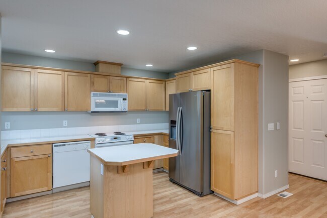 Building Photo - 20815 SW Cherry Orchards St
