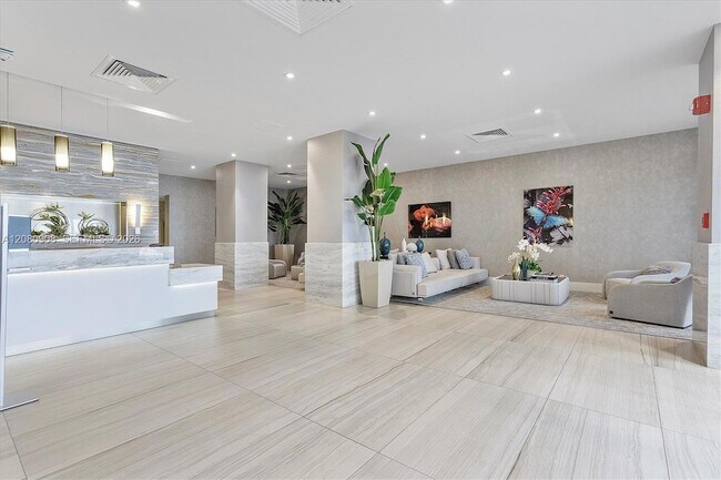 Foto del edificio - 2301 S Ocean Dr