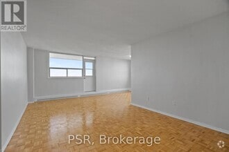 Building Photo - 105-1105 Rowena Dr