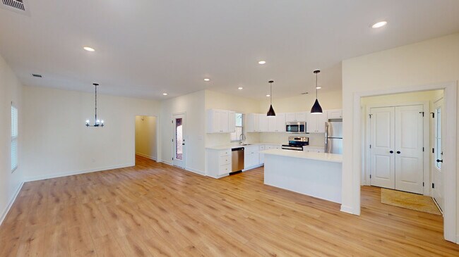 Foto del edificio - 216 Morningside Dr