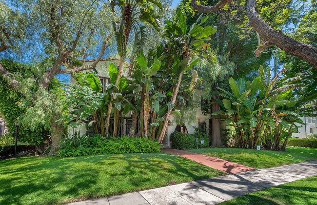 Foto del edificio - 340 N Oakhurst Dr