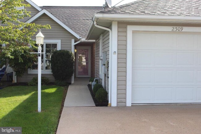 Building Photo - 2309 Aronimink Cir