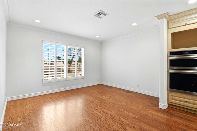 Building Photo - 6830 E Wethersfield Rd