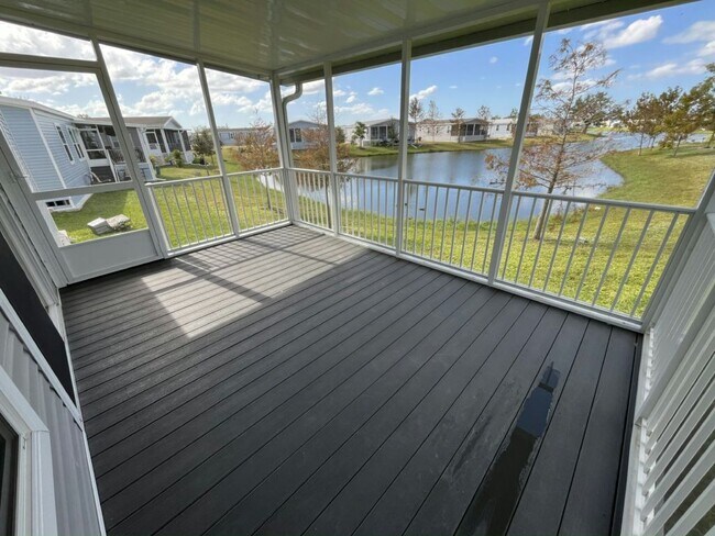 Foto del edificio - 7920 Chandler St