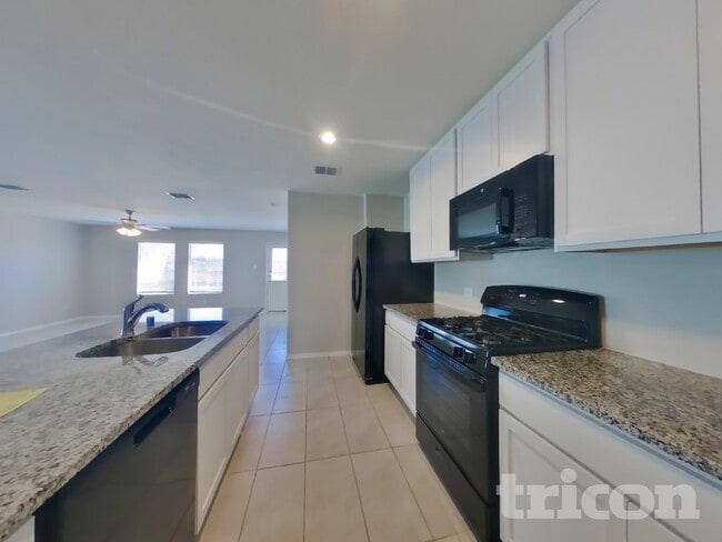 Building Photo - 11844 Mancos Trl