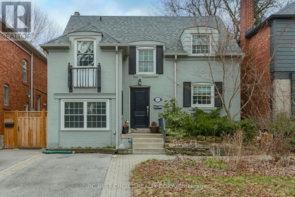 Primary Photo - 39 Bessborough Dr