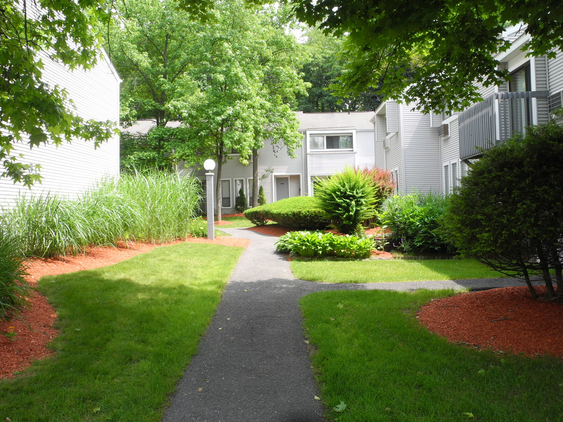 Primary Photo - Cooper's Pond Townhomes