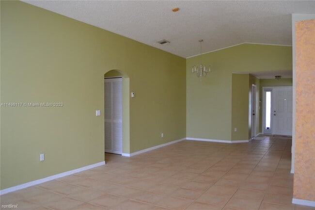 Building Photo - 3 br, 2 bath House - 13278 SW 144th Ter