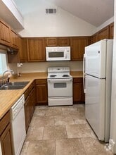 Building Photo - 6845 Cuculu Dr