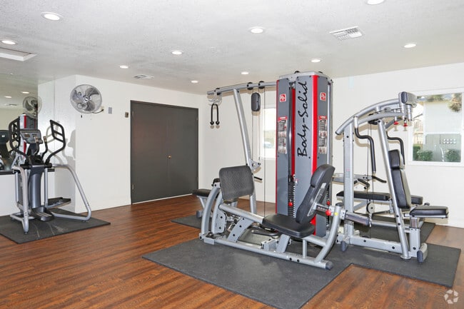 Gimnasio - Parkwood Apartments