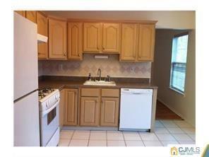 Foto del edificio - 1402 Cypress Ln