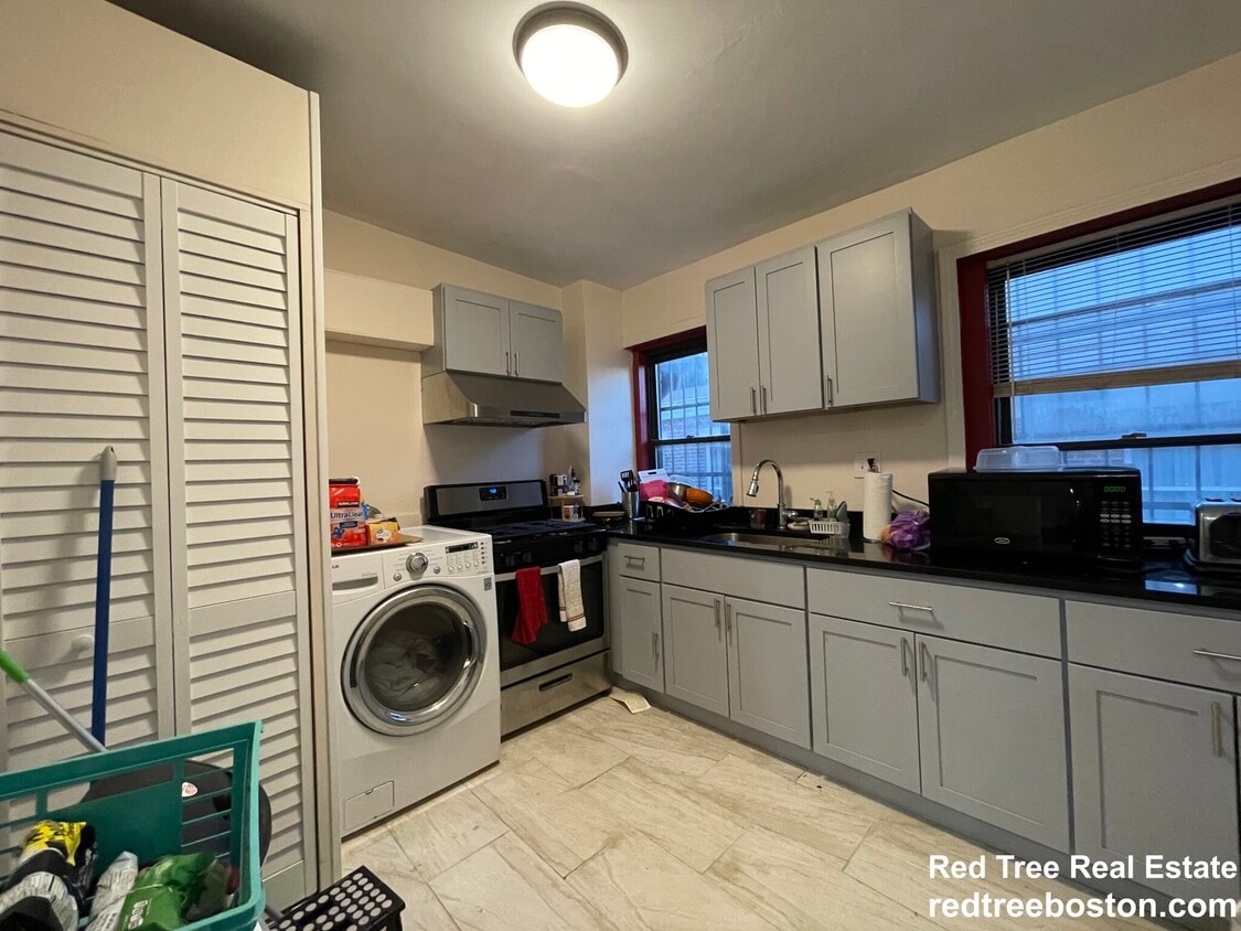 Foto principal - 871 Harrison Ave