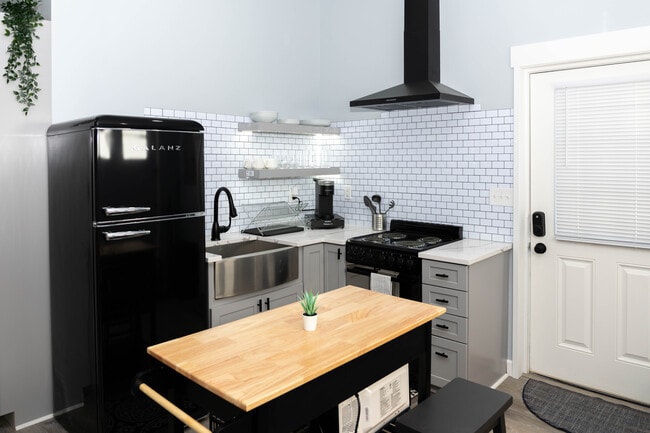 Foto del edificio - Unit B