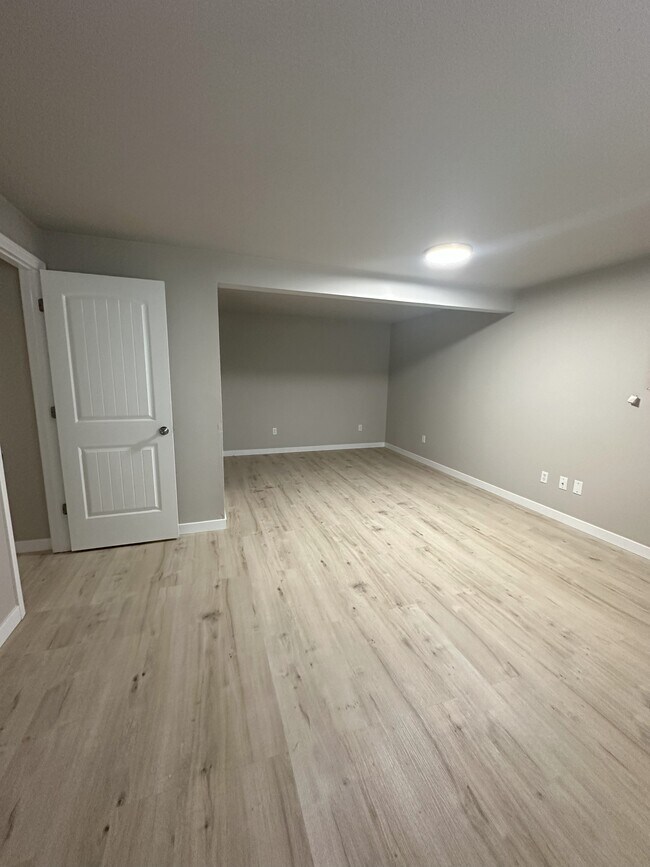 Foto del edificio - 624 E 86th St