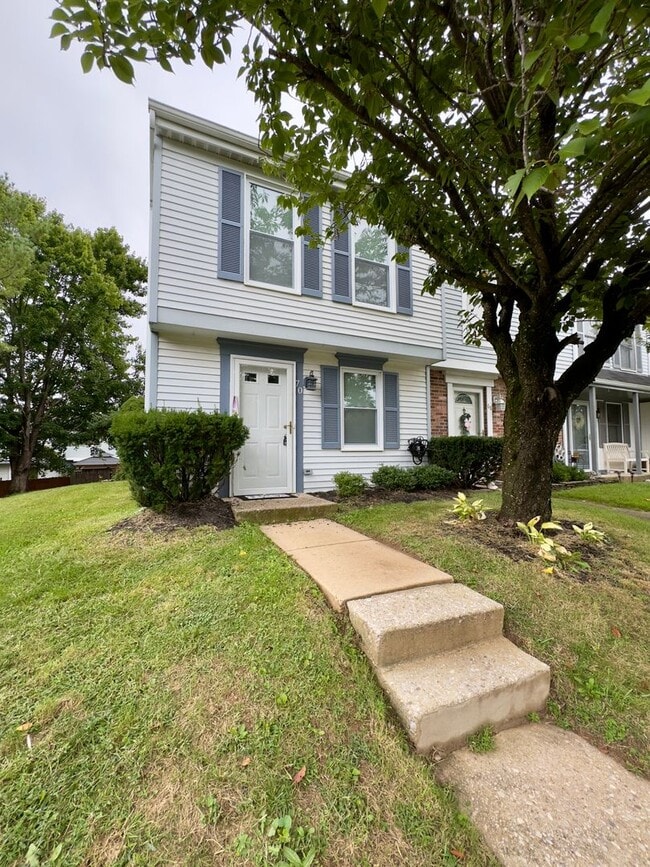 Building Photo - 70 Stillwood Cir