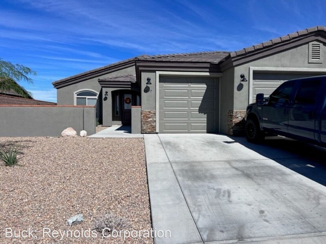 Primary Photo - 3 br, 2 bath House - 2677 Kingman Dr.