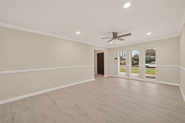 Building Photo - 11118 Stroud Dr