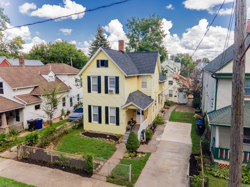 Photo - 2051 W 45th St (Cleveland, OH)