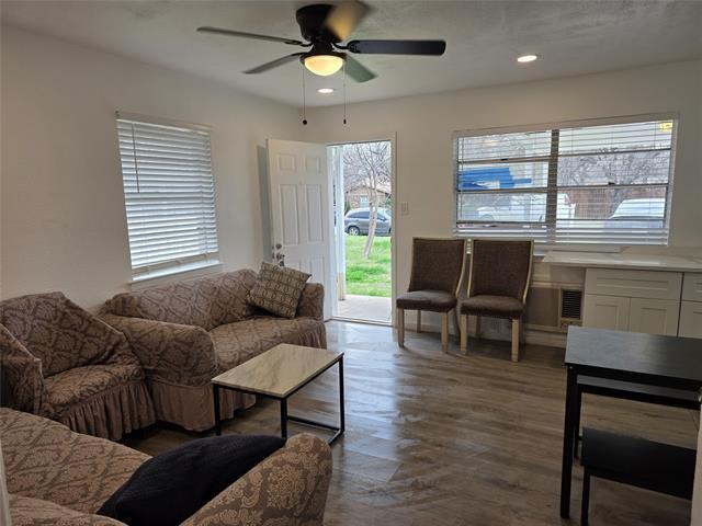 Foto del edificio - 853 Broadway Ave